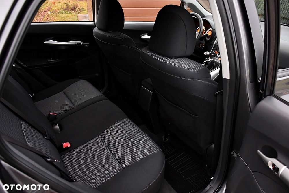 Toyota Auris 1.6 Edition - 35