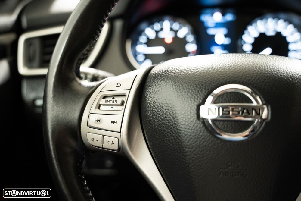 Nissan Qashqai 1.5 dCi N-Connecta - 23