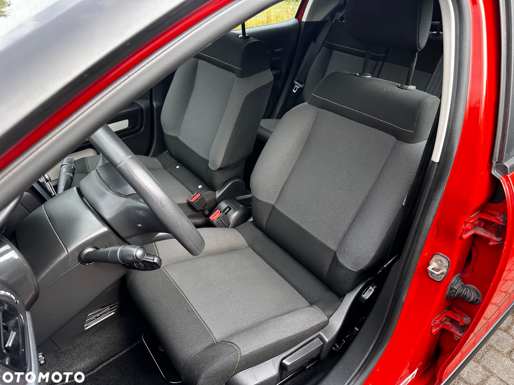 Citroën C3 1.2 PureTech Exclusive - 23