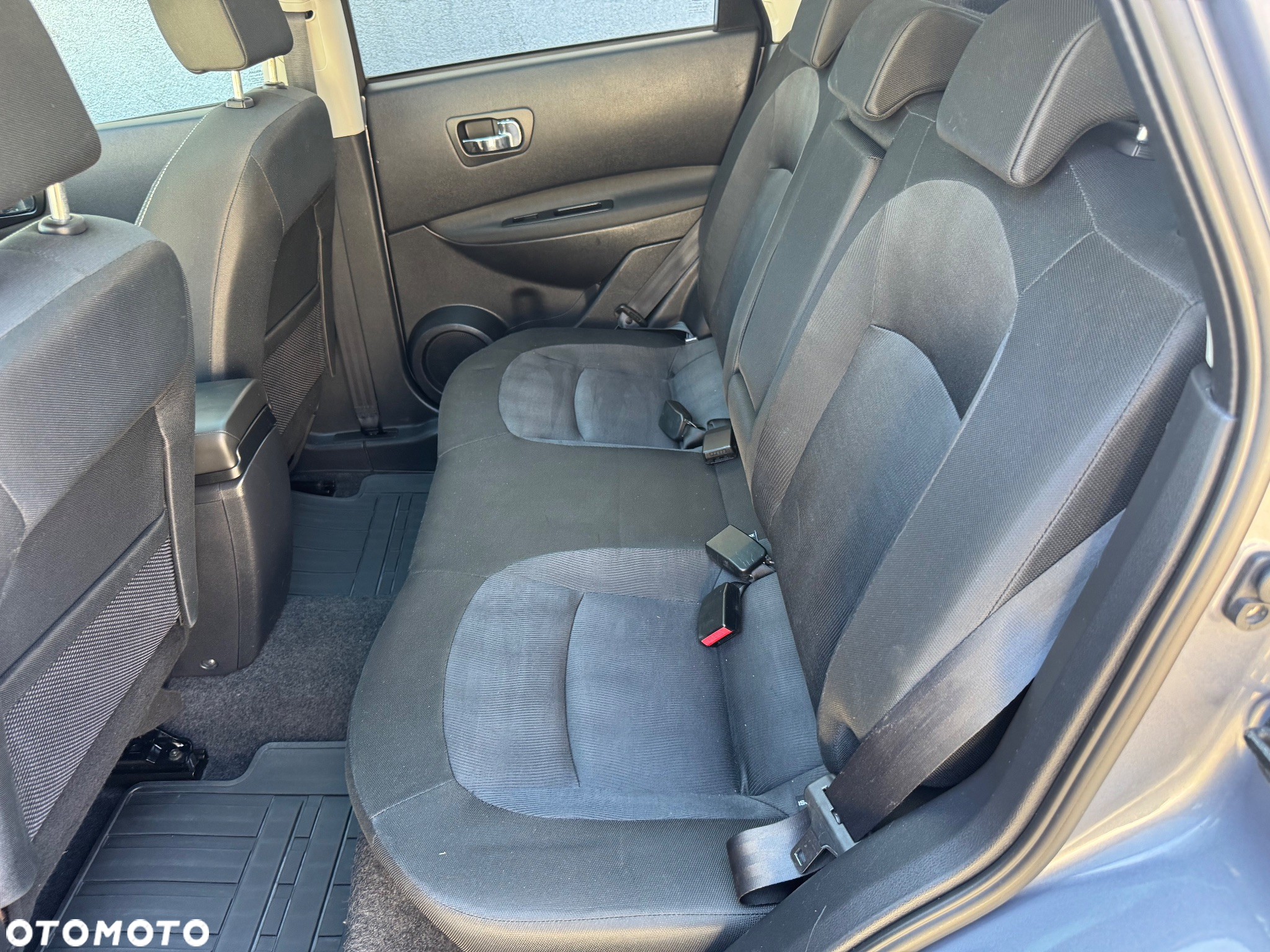 Nissan Qashqai 2.0 visia - 29