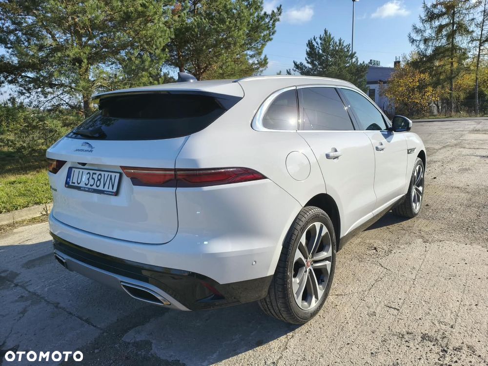 Jaguar F-Pace - 8