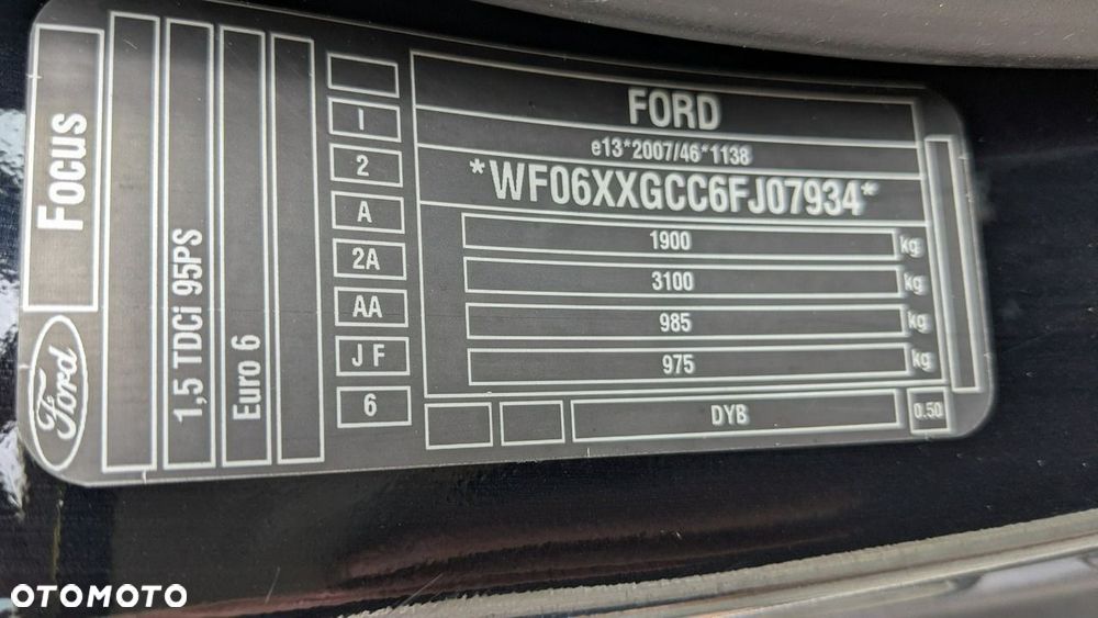Ford Focus - 25