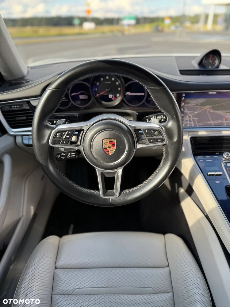 Porsche Panamera Standard - 7