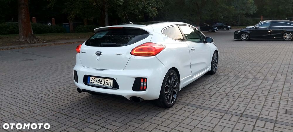 Kia Ceed 1.6 T-GDI GT XL - 6