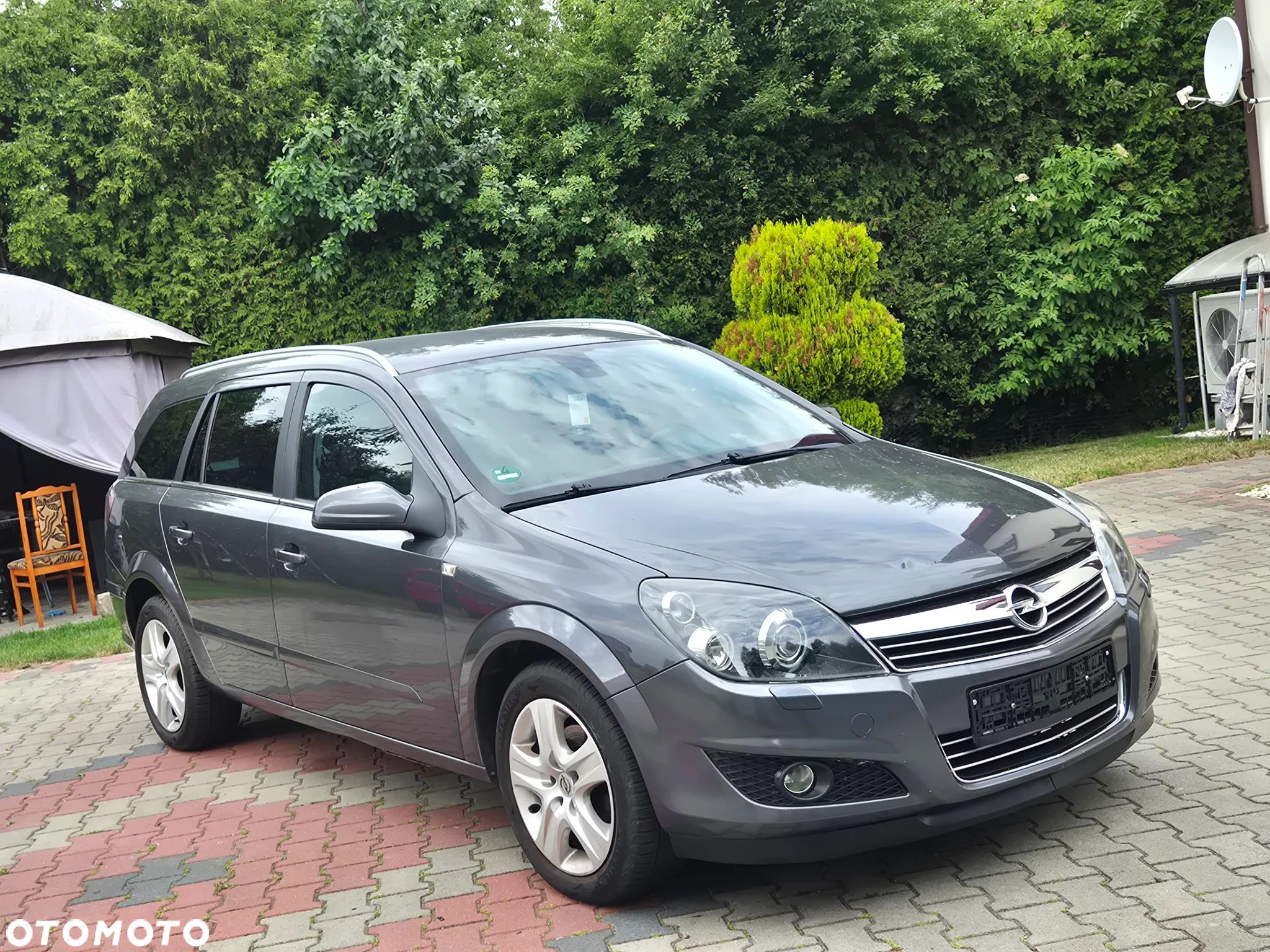 Opel Astra 1.6 Innovation - 1