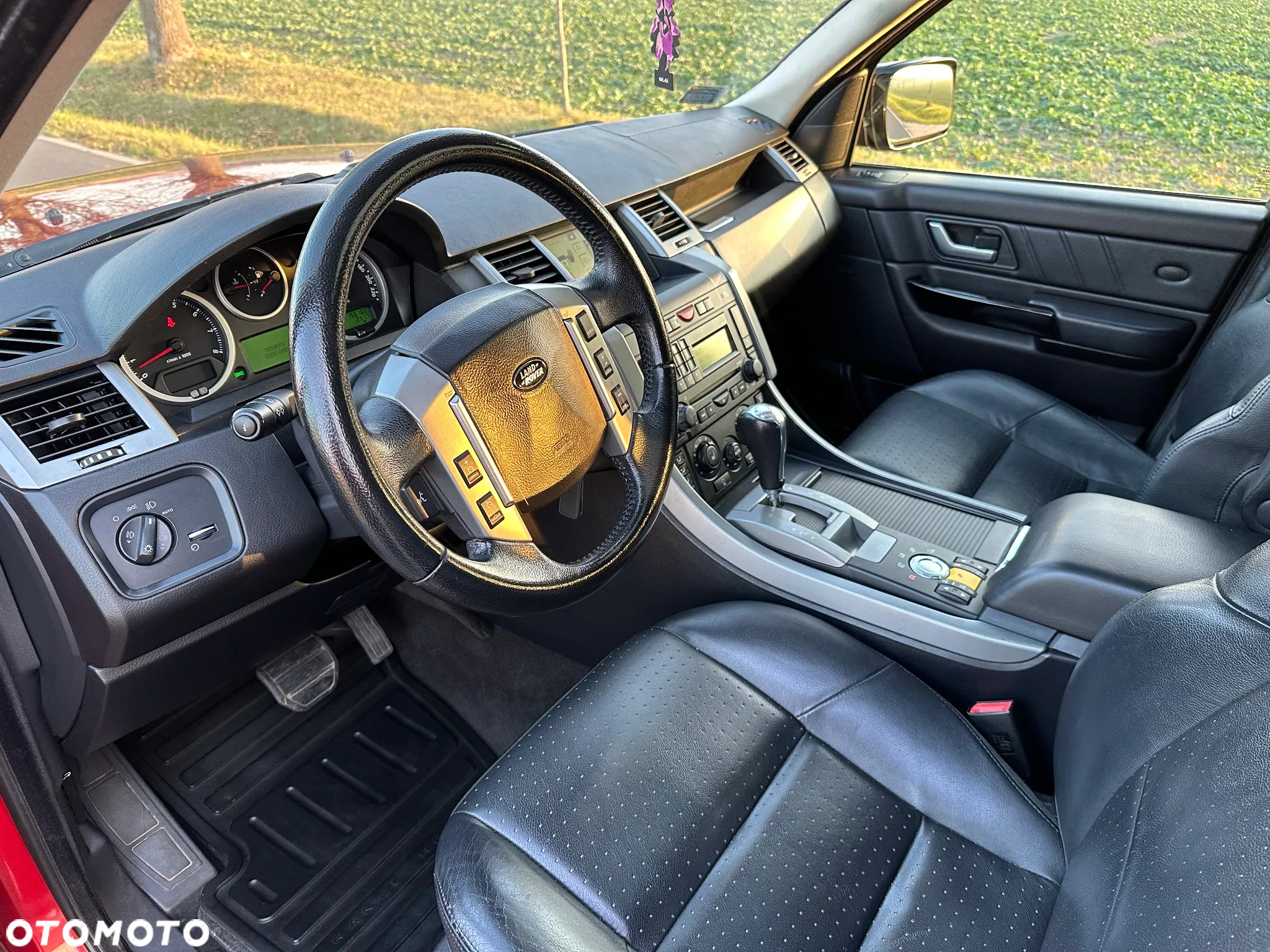 Land Rover Range Rover - 28