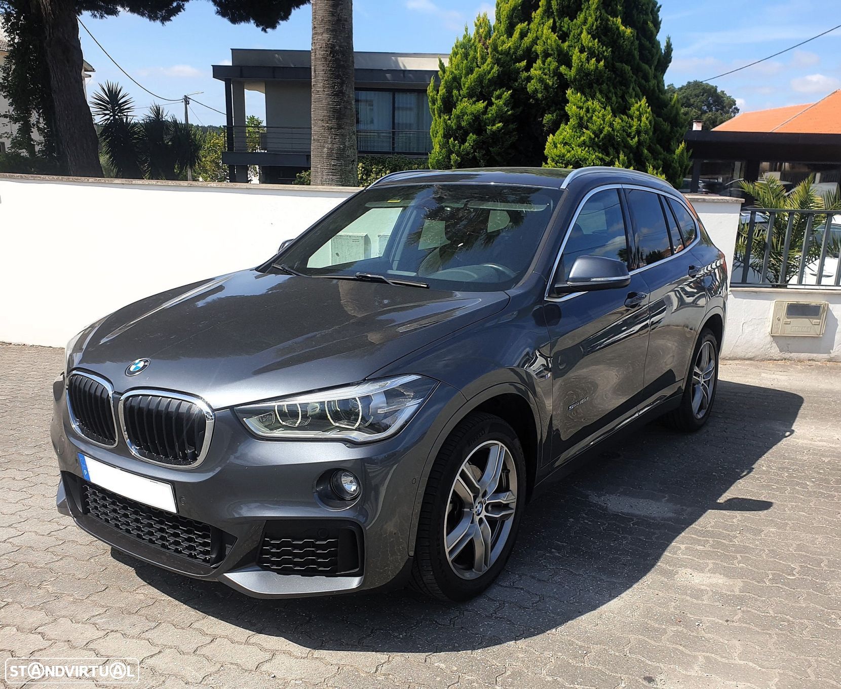 BMW X1 16 d sDrive Pack M - 1