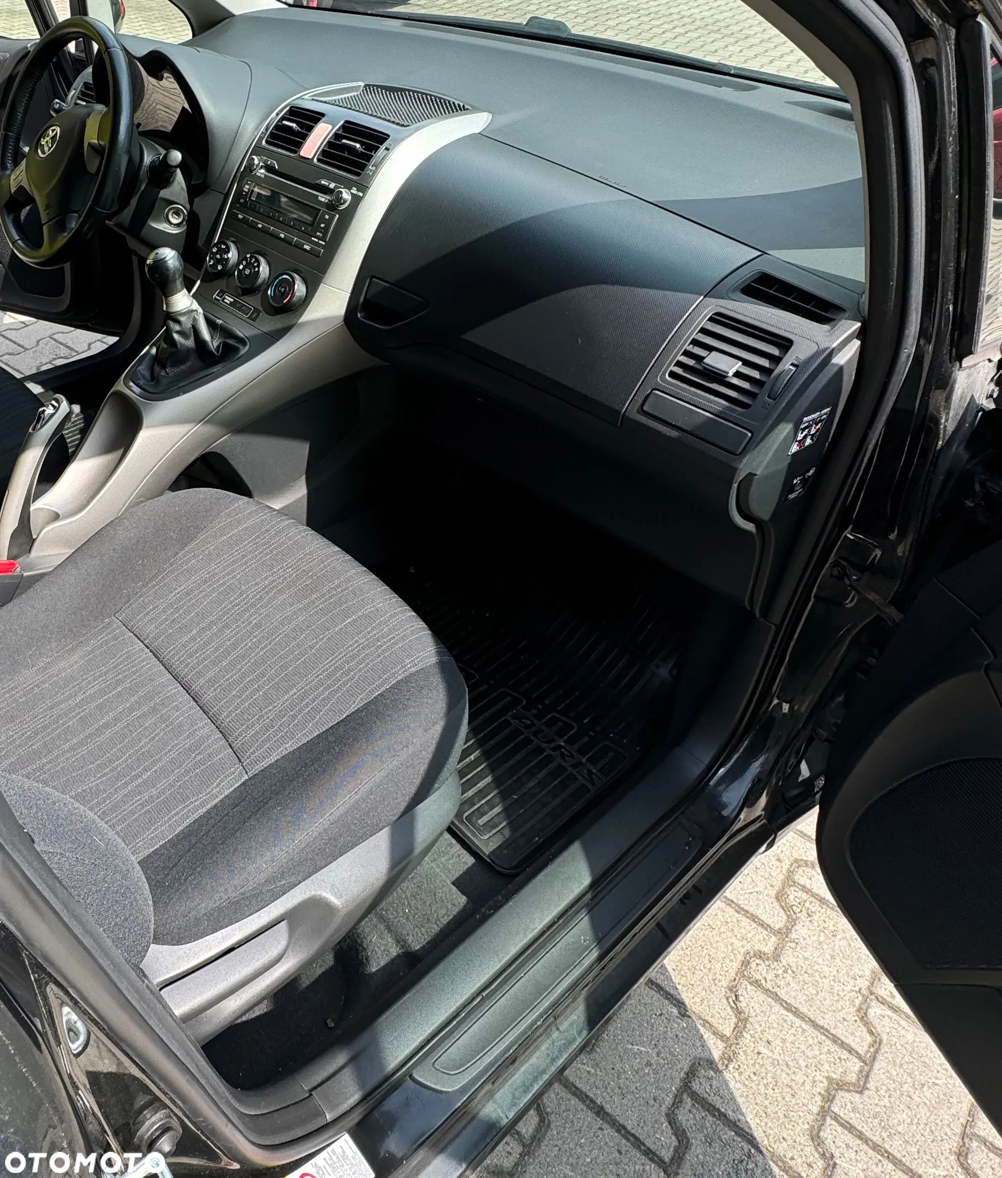 Toyota Auris - 12