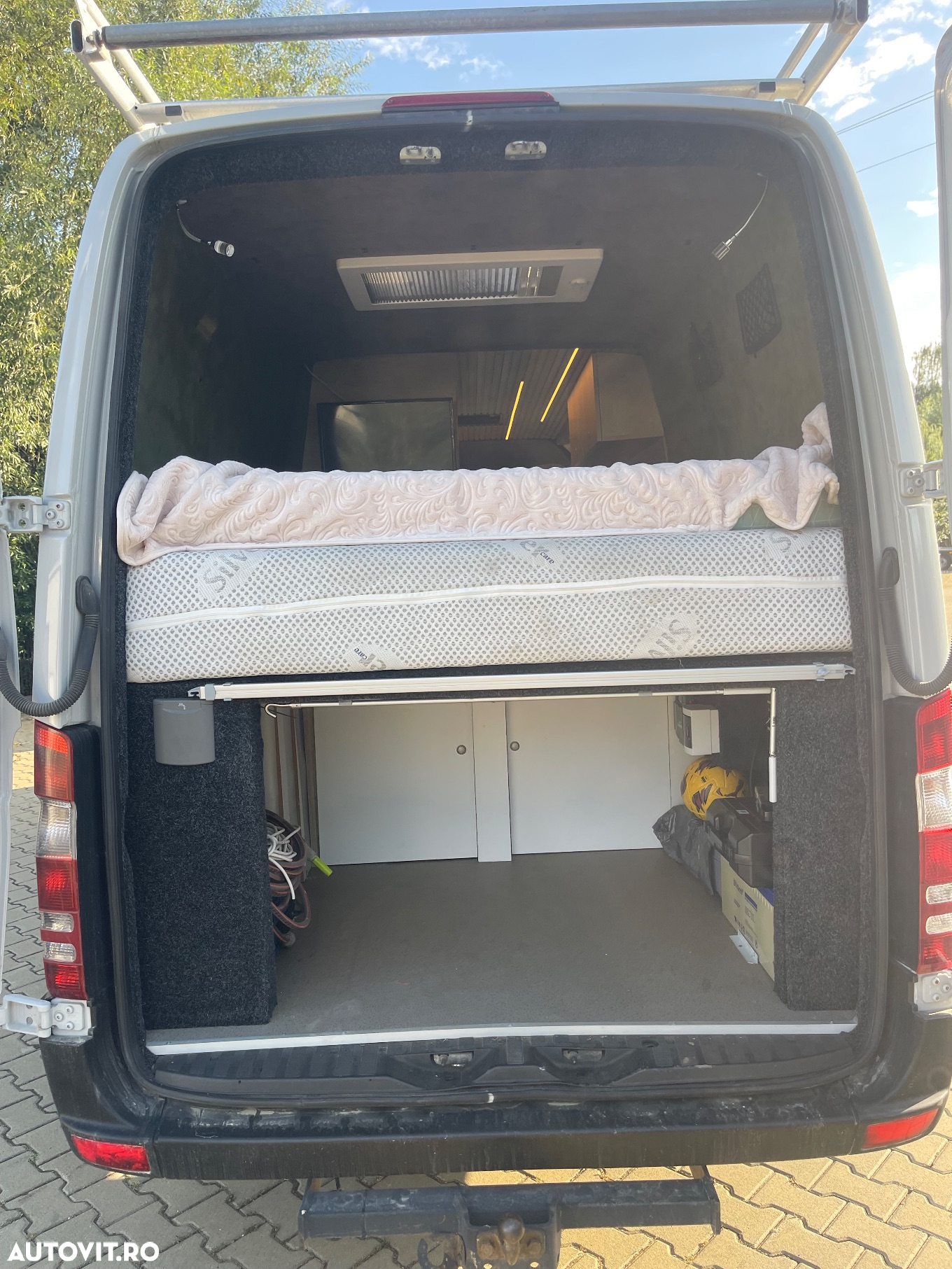 Mercedes-Benz Sprinter - 20