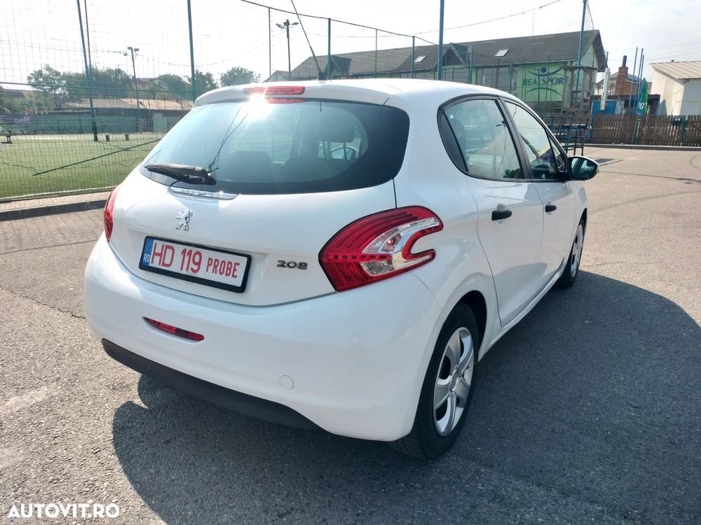 Peugeot 208 - 15