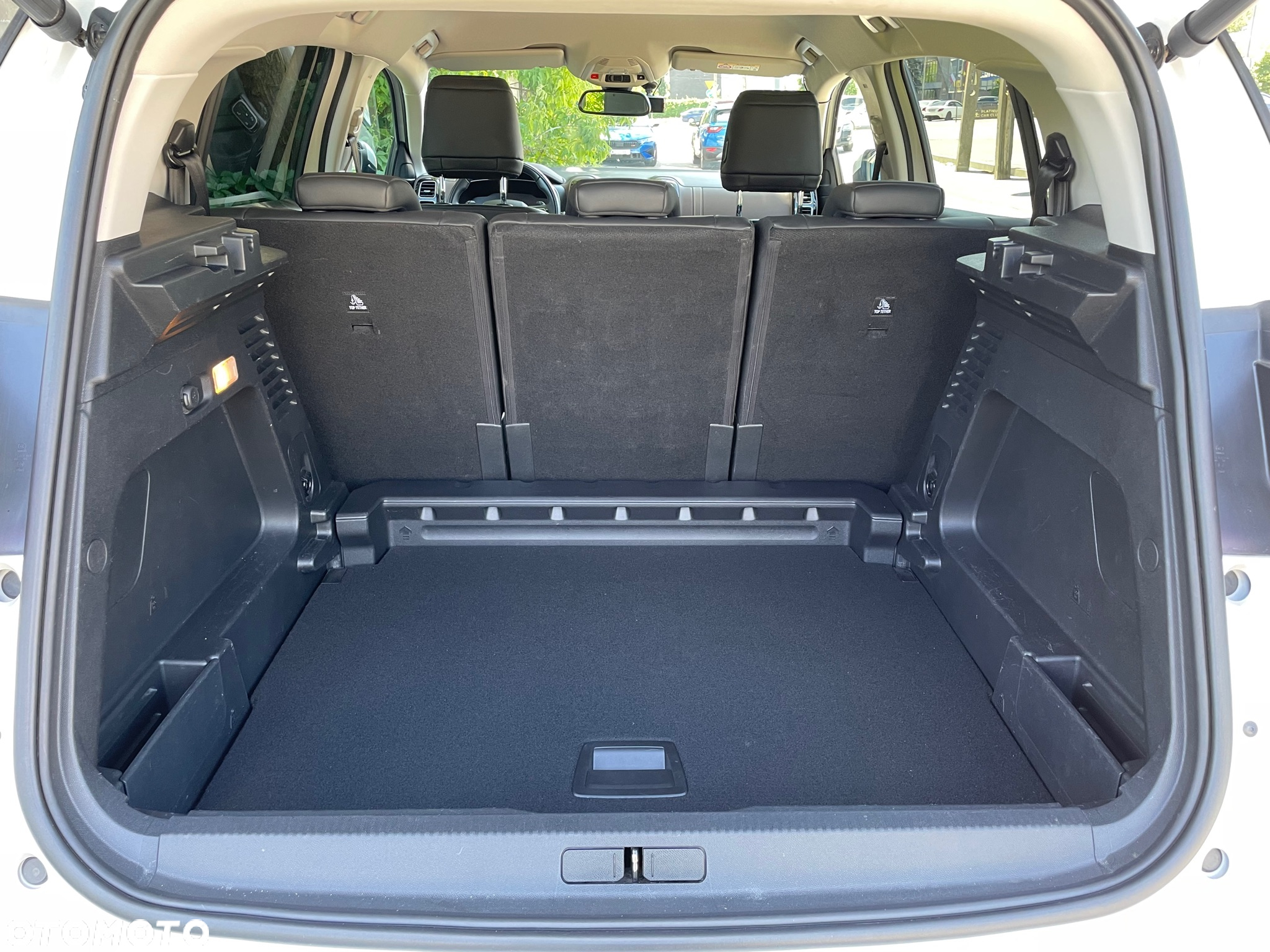 Citroën C5 Aircross 1.6 PureTech Shine EAT8 - 12