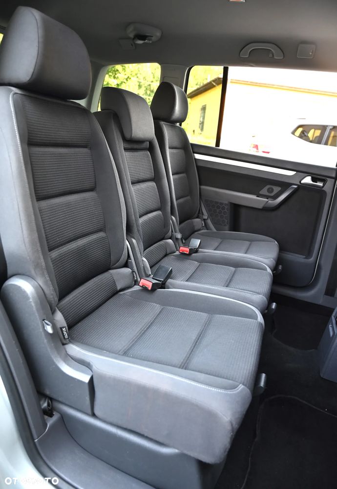 Volkswagen Touran 1.4 TSI Trendline - 33