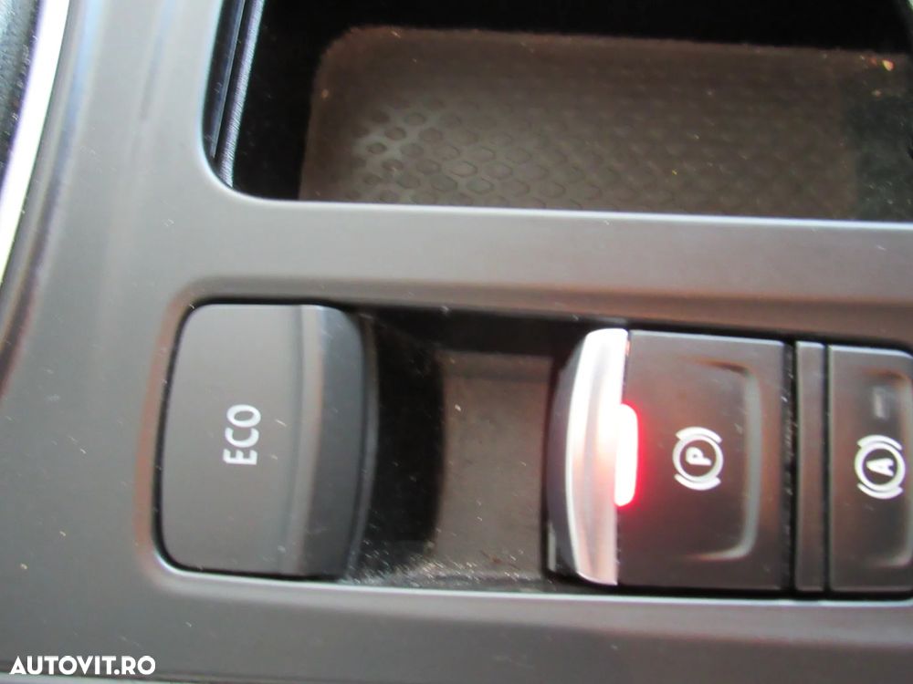 Renault Megane TCe 140 GPF BUSINESS EDITION - 31