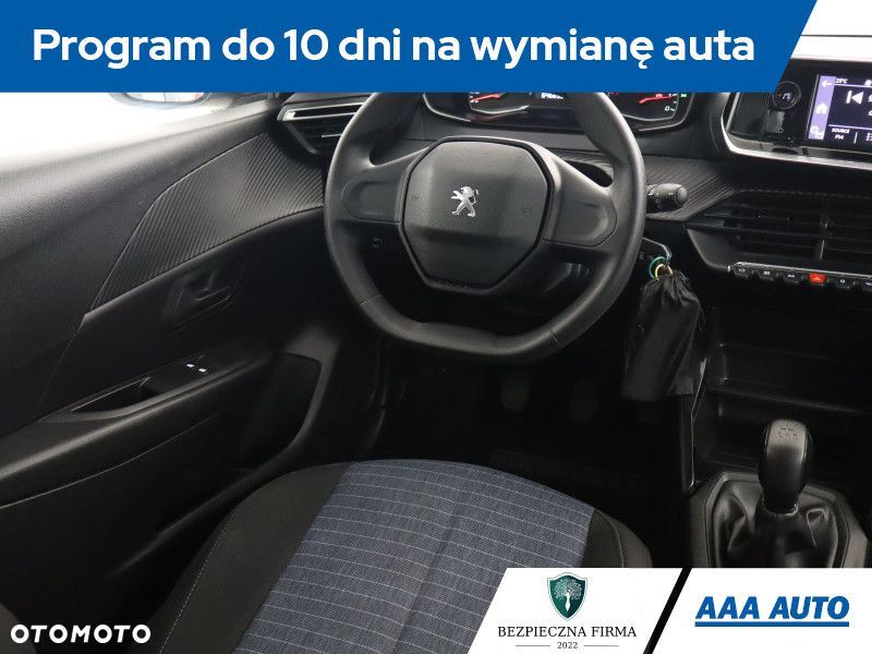 Peugeot 208 - 9