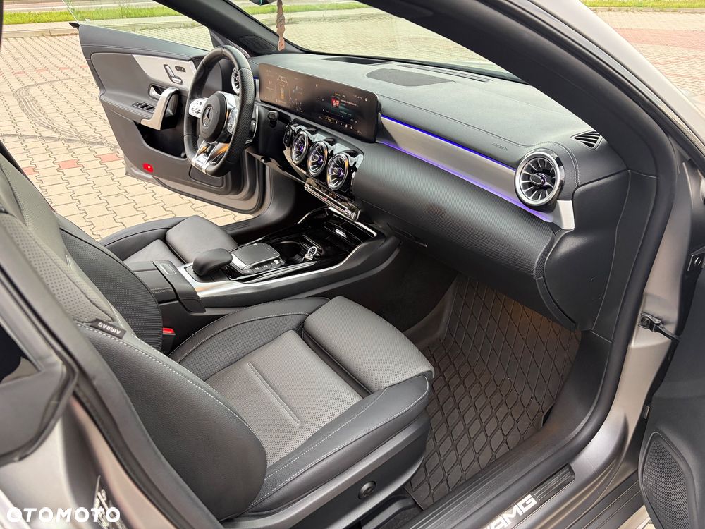 Mercedes-Benz CLA AMG 35 4-Matic 7G-DCT - 27