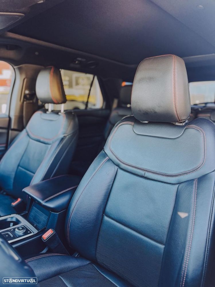 Ford Explorer 3.0 EcoBoost PHEV ST-Line - 12