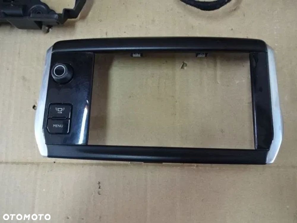 RADIO NAWIGACJA PEUGEOT 208 9806730080 9805301780 - 9