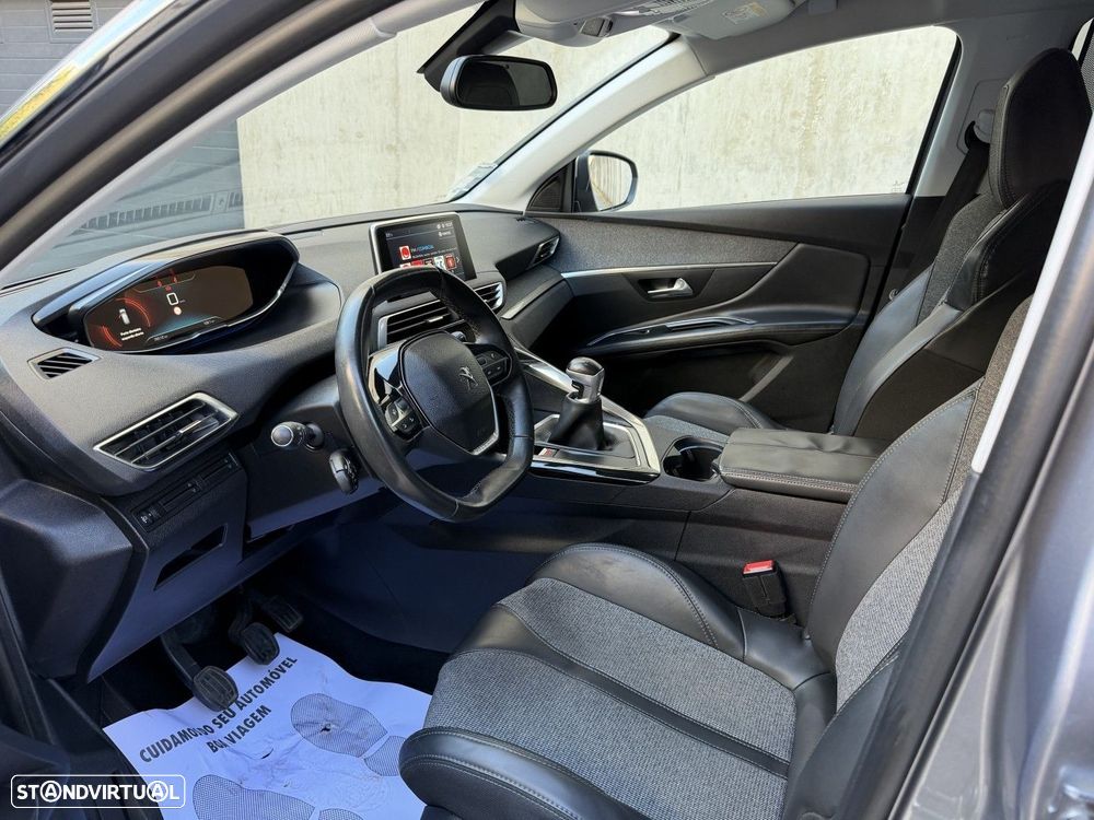 Peugeot 3008 1.2 PureTech Allure J18 - 10