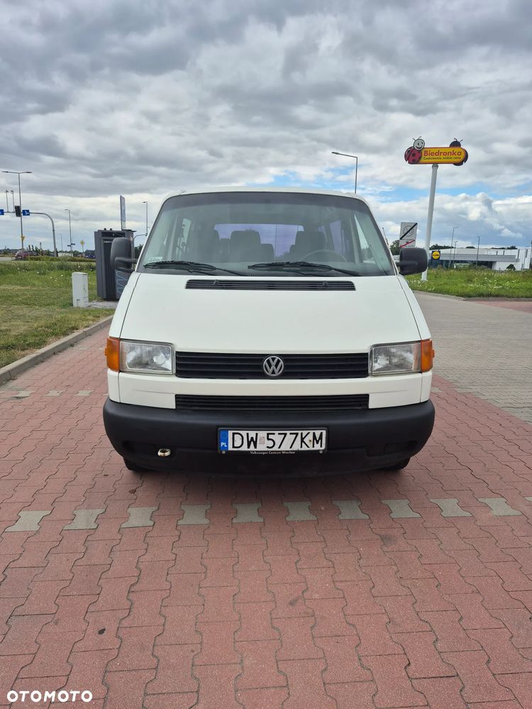 Volkswagen Transporter - 2