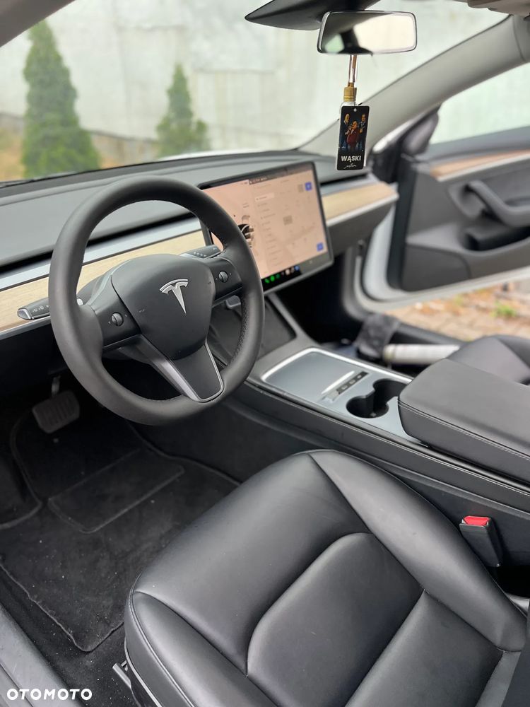 Tesla Model 3 Standard Reichweite Plus Hinterradantrieb - 14