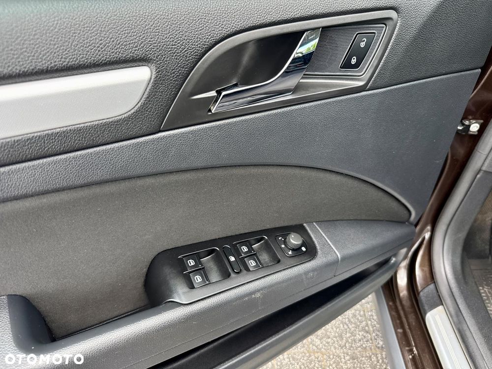 Skoda Superb 2.0 TDI 4x4 DSG Elegance - 24