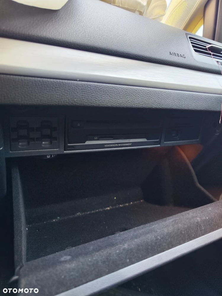 Volkswagen Golf 1.4 TSI BMT Comfortline - 13