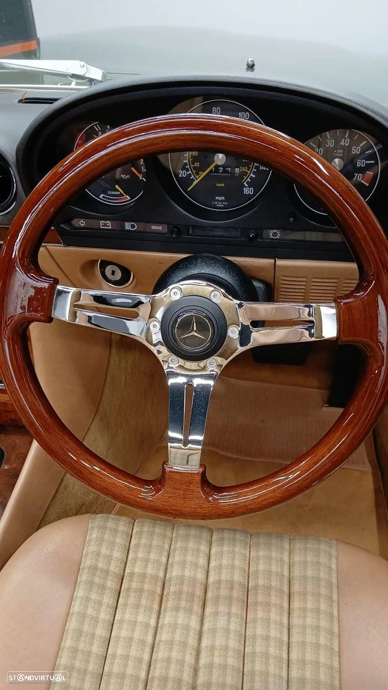 Mercedes-Benz SL 280 - 21