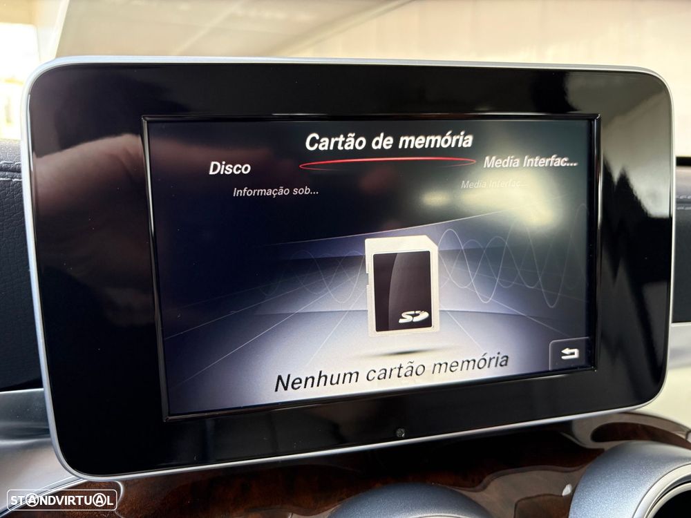 Mercedes-Benz C 300 BlueTEC Hybrid Avantgarde + - 29