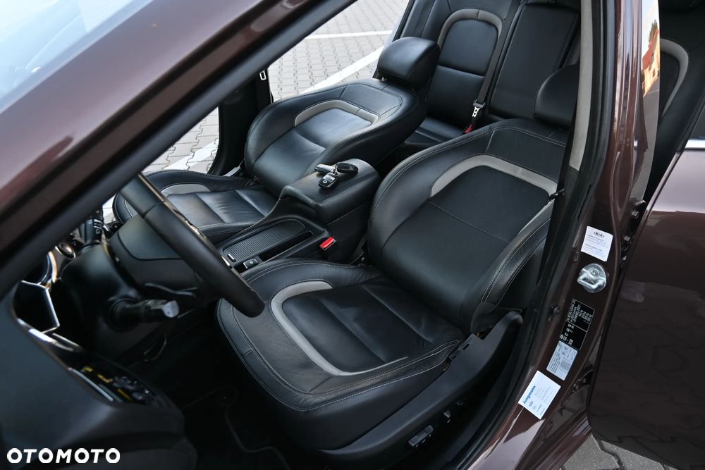 Kia Ceed 1.6 CRDi 128 Platinum Edition - 29
