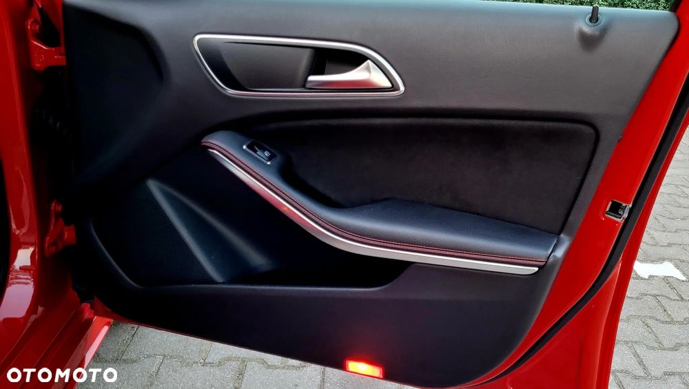 Mercedes-Benz Klasa A 220 4Matic 7G-DCT Motorsport Edition - 32