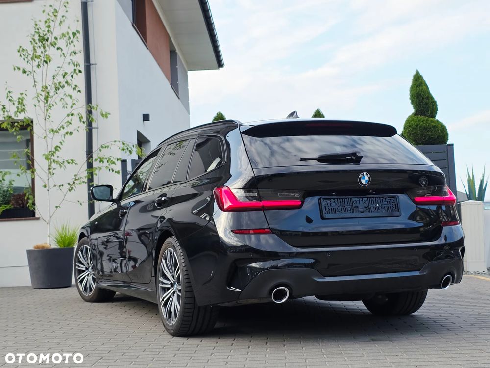 BMW Seria 3 320d Edition M Sport Shadow - 22