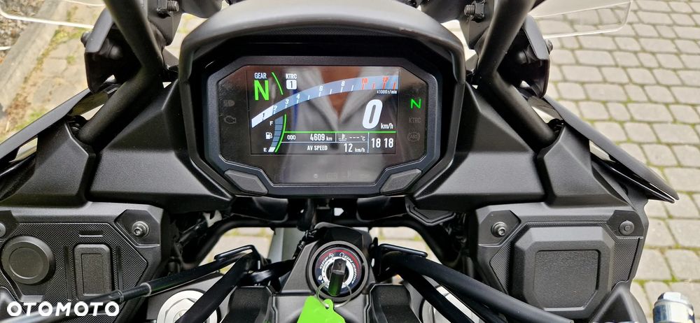 Kawasaki Versys 650 - 8