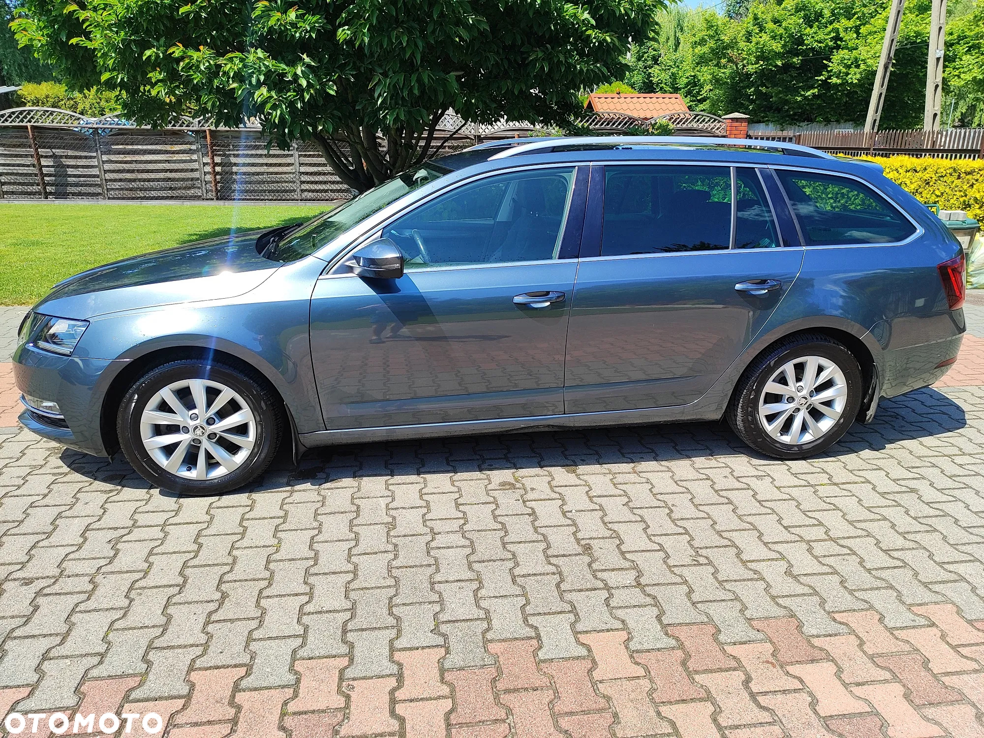 Skoda Octavia 1.6 TDI Style DSG - 4