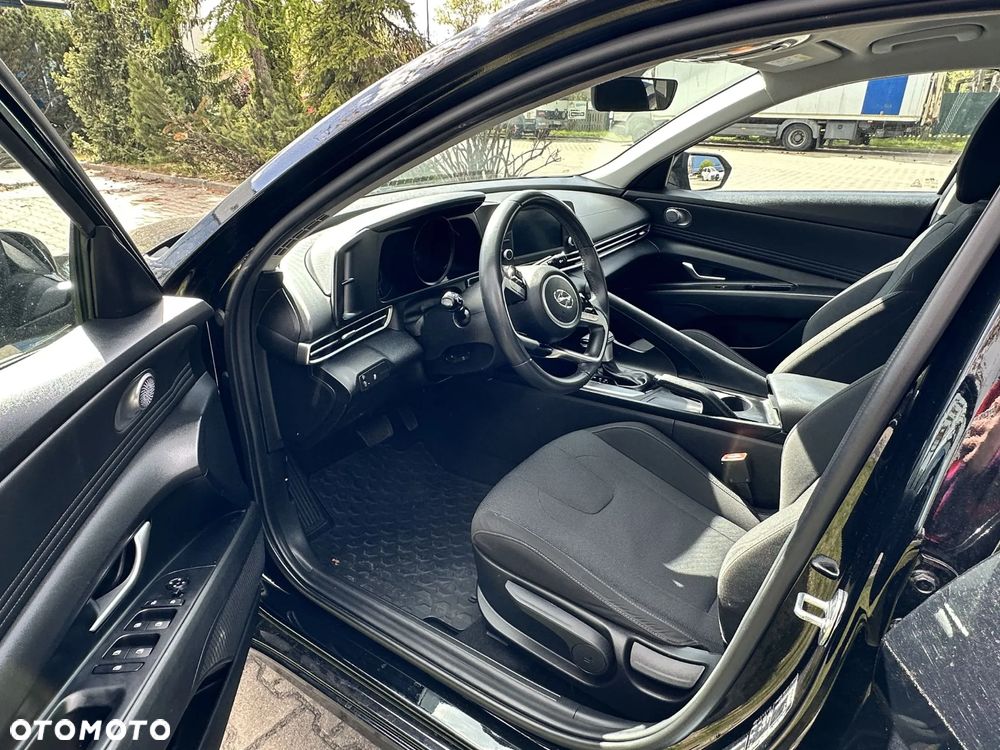 Hyundai Elantra 1.6 Modern CVT - 13