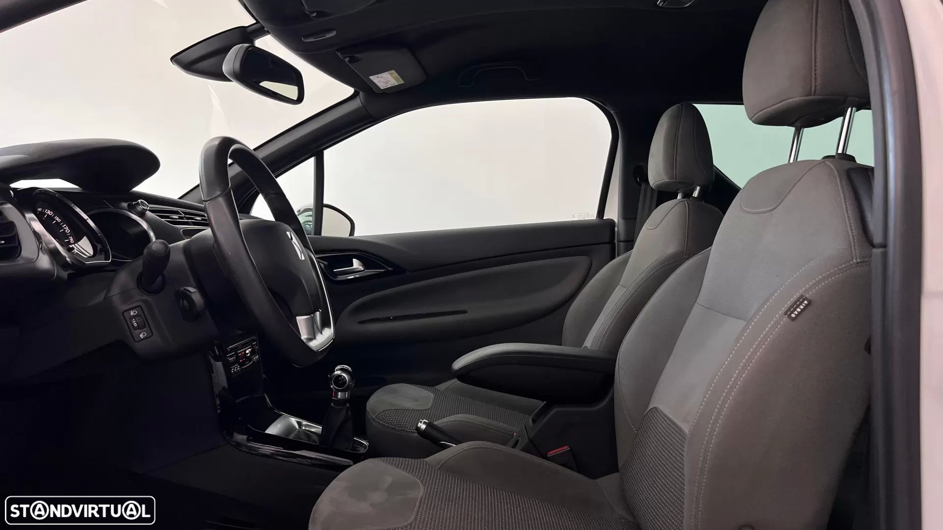 Citroën DS3 1.2 PureTech Be Chic - 31