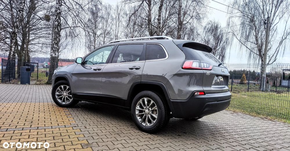 Jeep Cherokee - 3