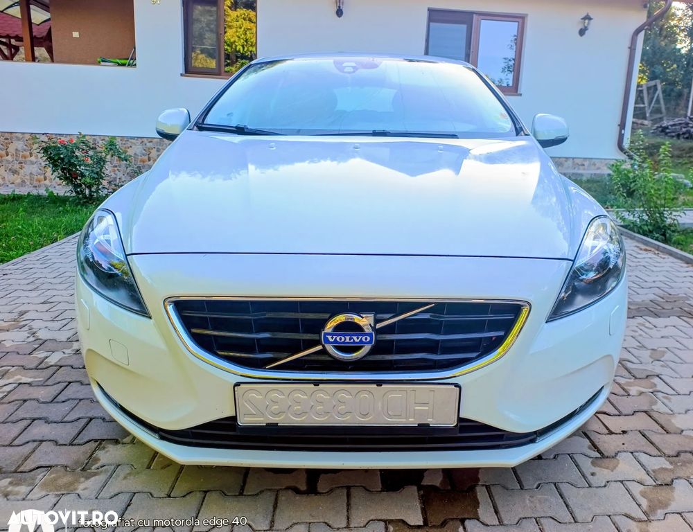 Volvo V40 T3 Momentum - 13