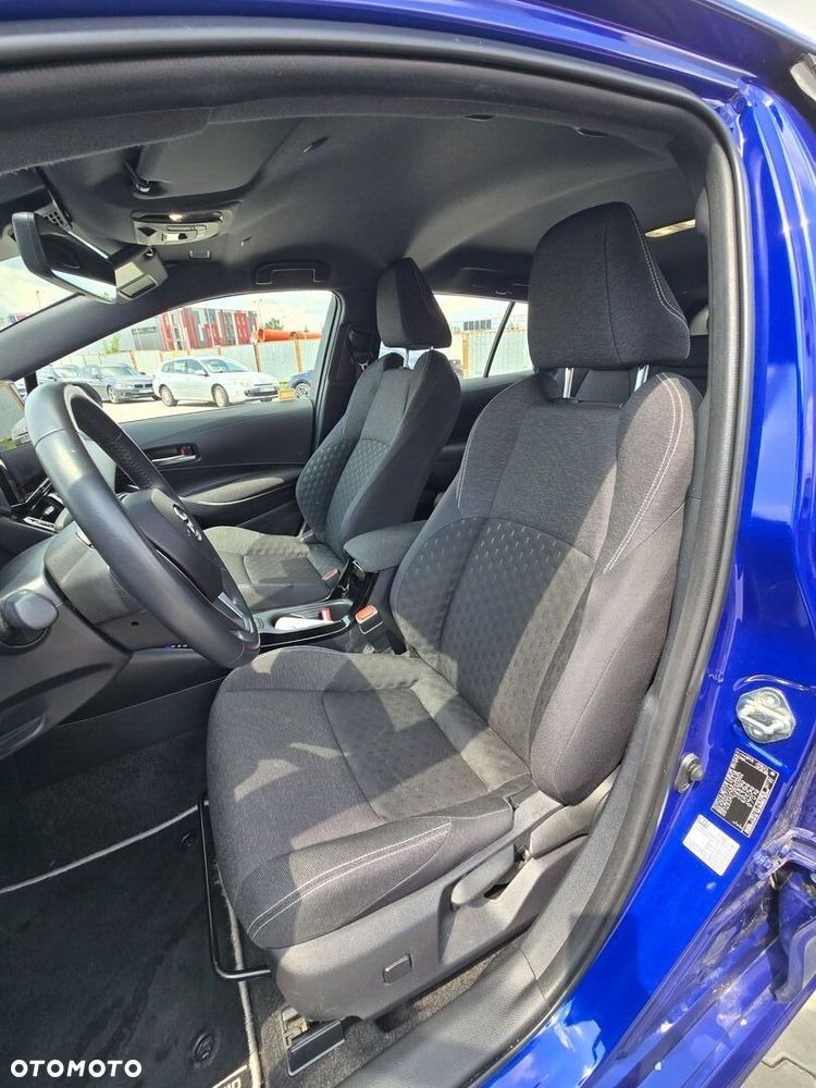 Toyota Corolla 1.8 Hybrid Comfort - 17