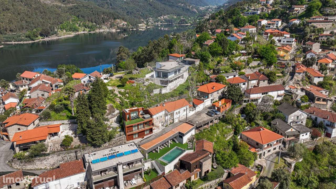 Moradia T4 para venda - Grande imagem: 2/43