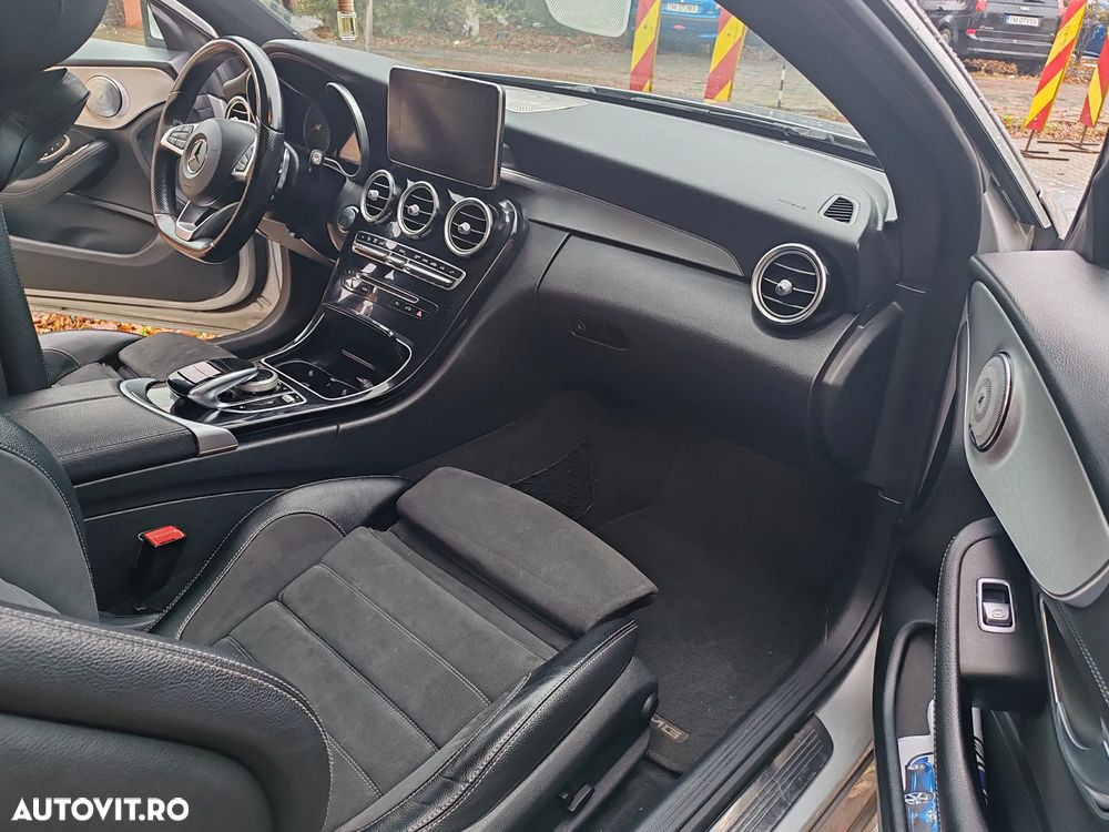 Mercedes-Benz C 220 d Coupe 9G-TRONIC AMG Line - 32