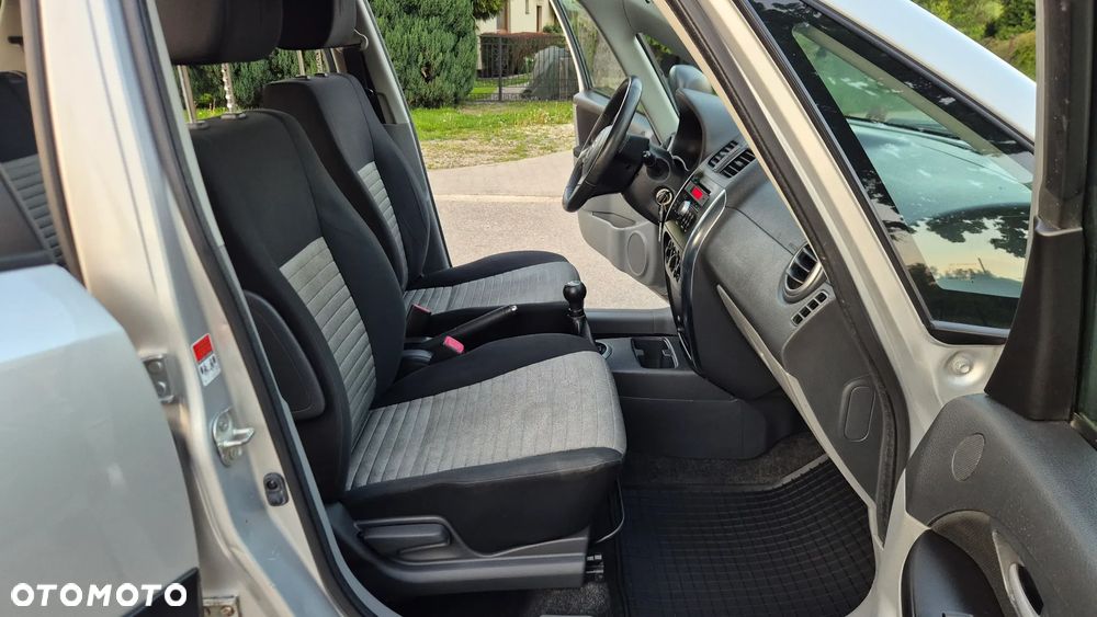 Suzuki SX4 1.6 VVT 4x4 Club - 8
