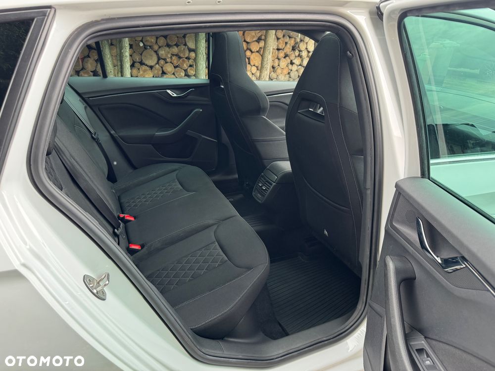 Skoda Scala ver-1-5-tsi-style - 12