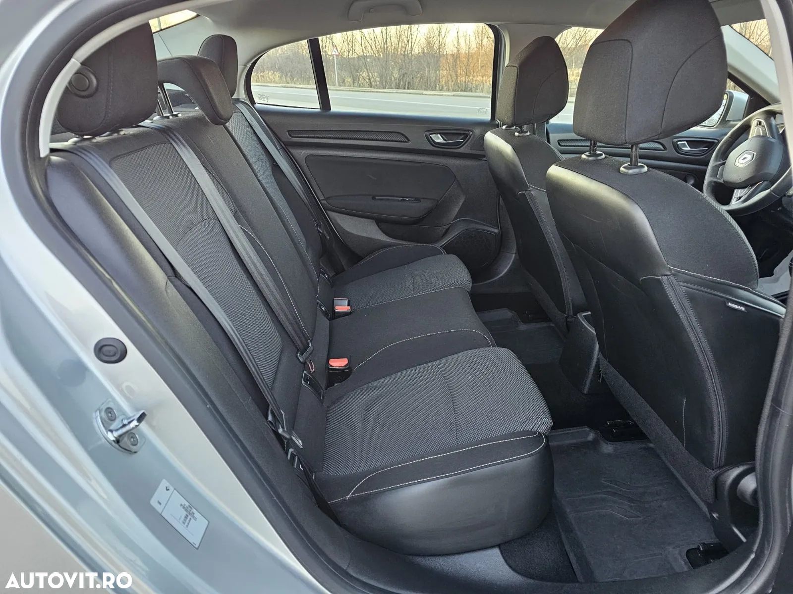 Renault Megane Blue dCi Life - 14