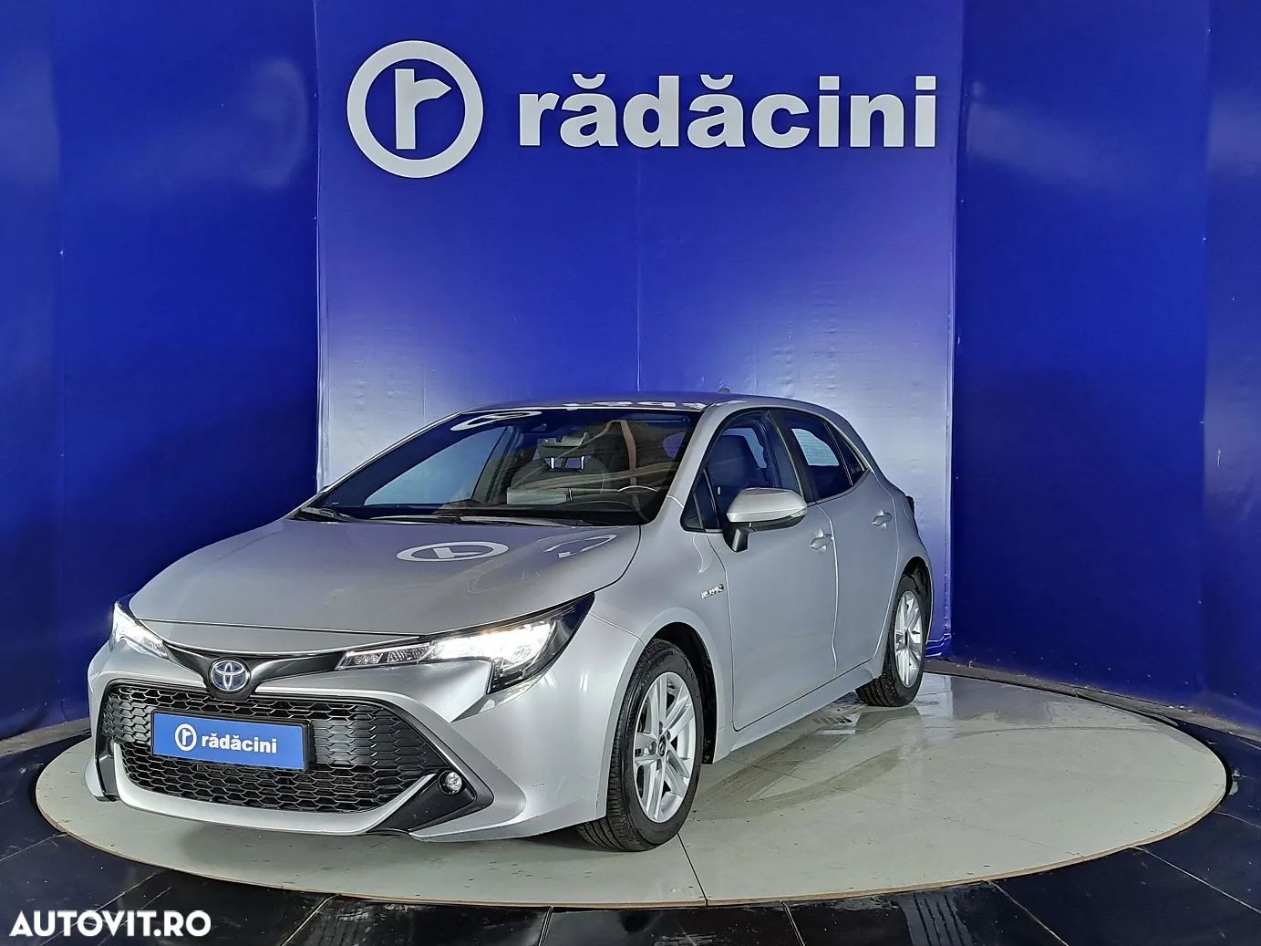 Toyota Corolla - 1