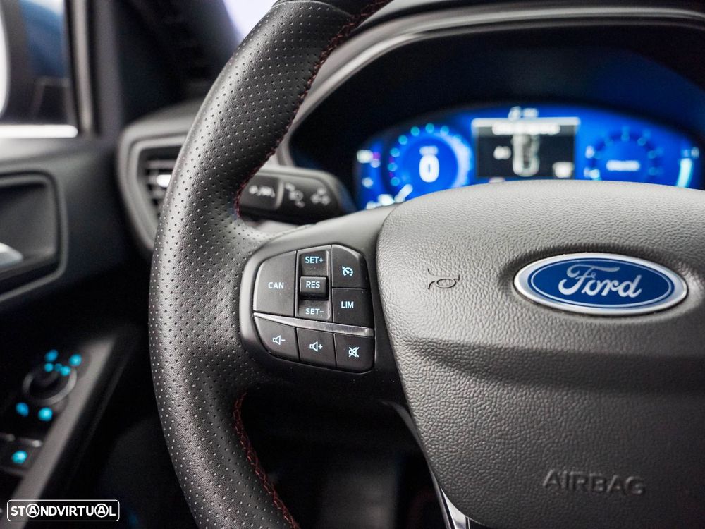 Ford Focus SW 1.0 EcoBoost MHEV ST-Line X - 22