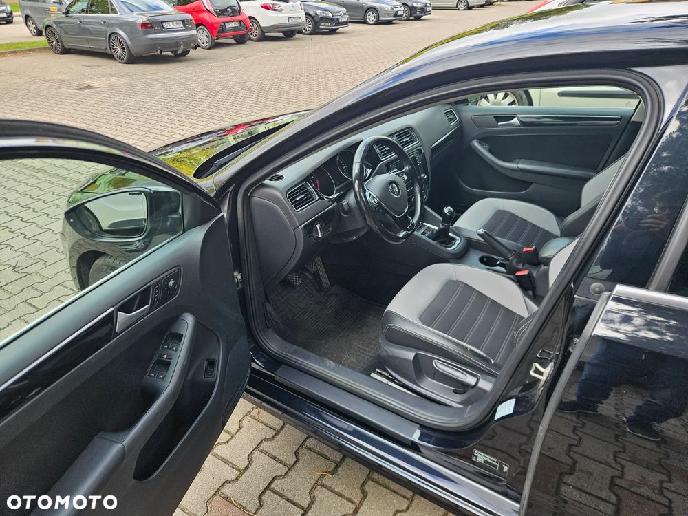 Volkswagen Jetta 1.4 TSI BMT Highline - 22