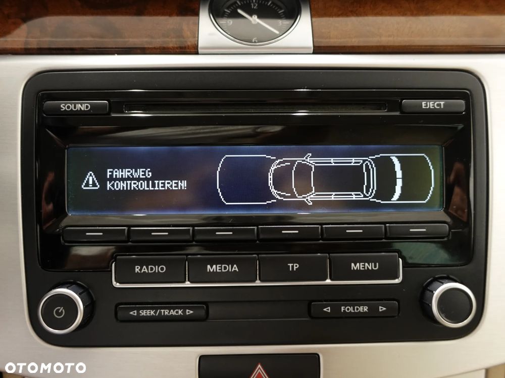 Volkswagen Passat - 34