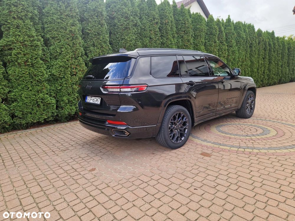 Jeep Grand Cherokee - 21