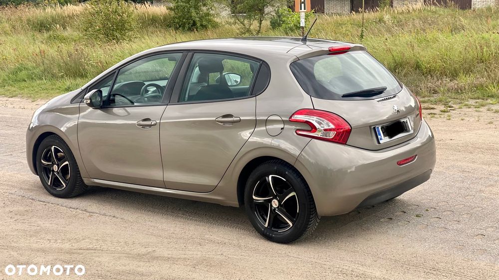 Peugeot 208 1.4 HDi Active - 4