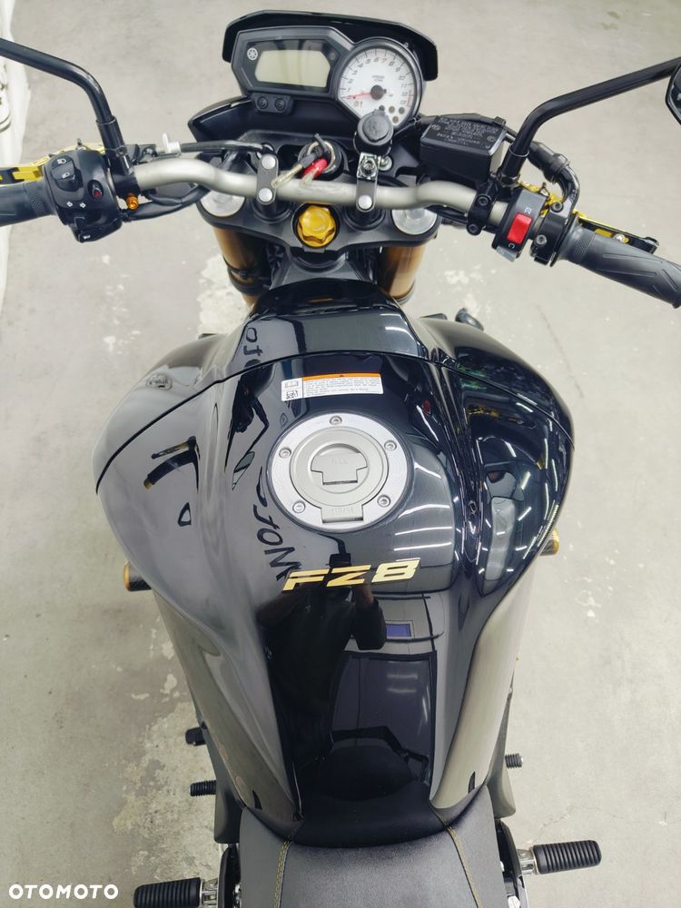 Yamaha FZ8 - 15
